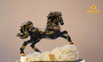 Royal Darius Long Mã - Tuyệt tác quà tặng linh vật của sự thịnh vượng