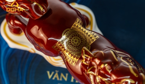 Ngựa sứ đỏ ngang-3